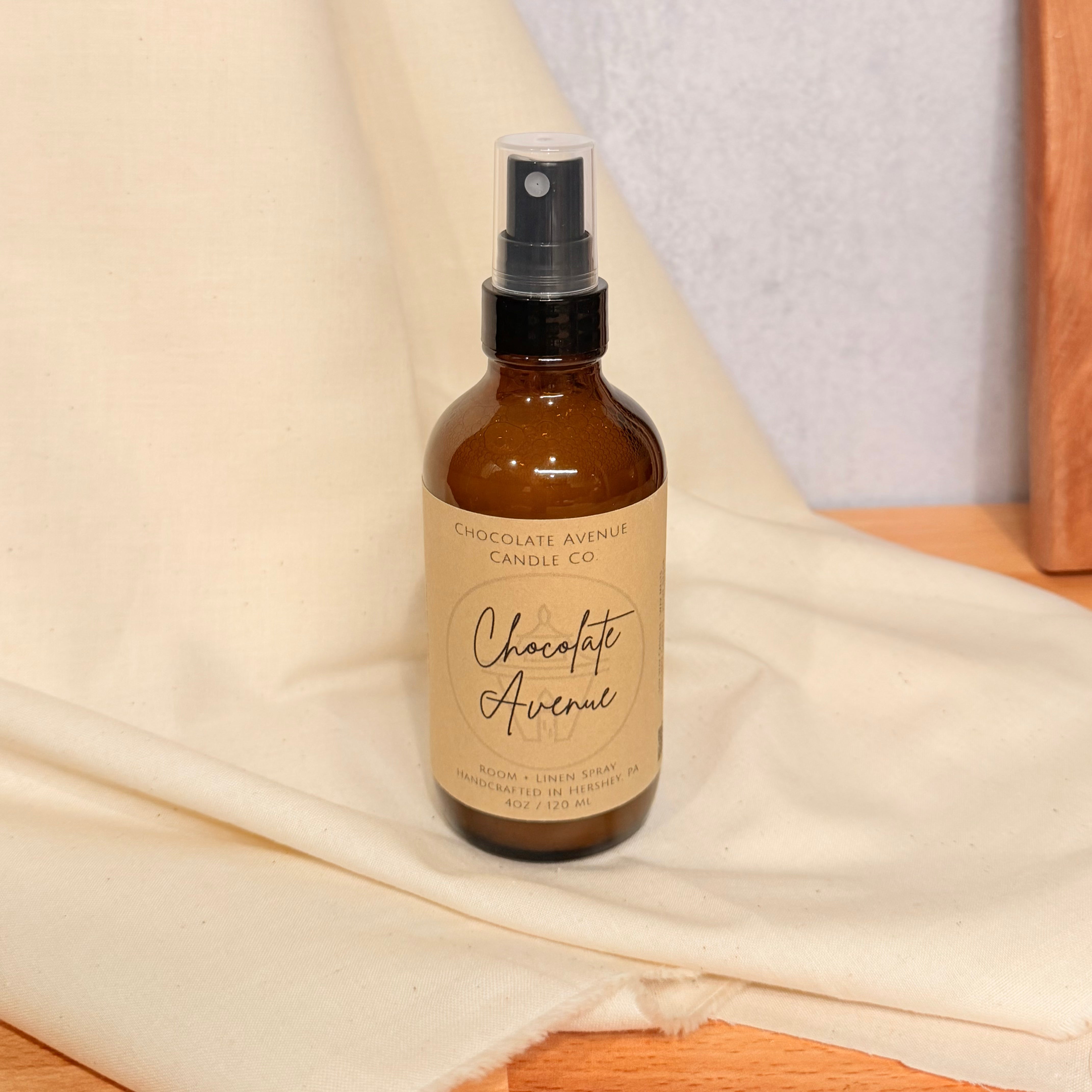 Chocolate Avenue room spray with warm chocolate and sweet cocoa fragrance notes.