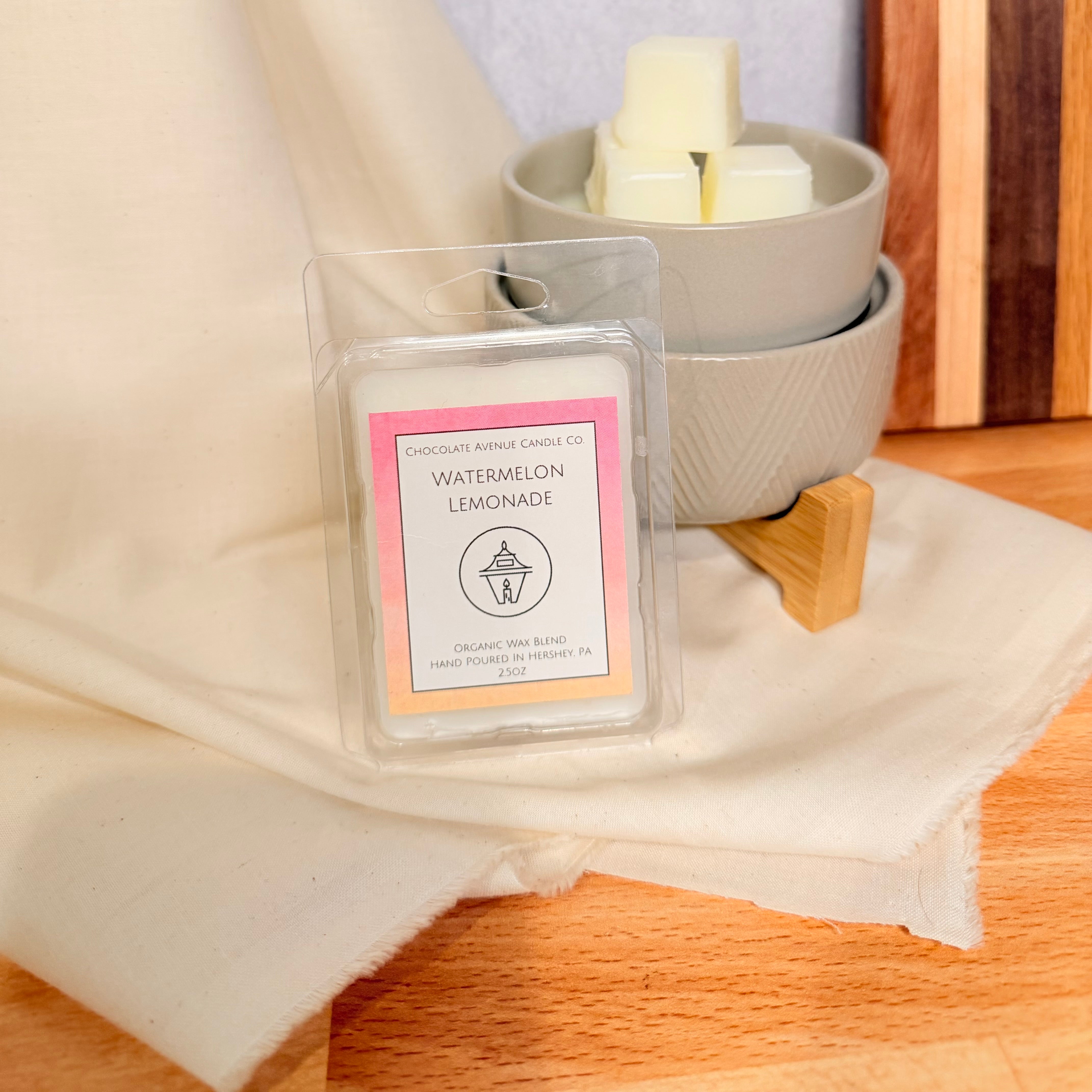 Watermelon Lemonade wax melt with watermelon, lemon, and sweet sugar notes.